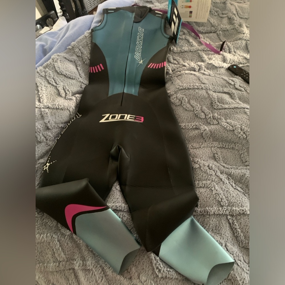 BRAND NEW with Tags Never Worn...Zone 3 Vision Women's Sleeveless Wetsuit